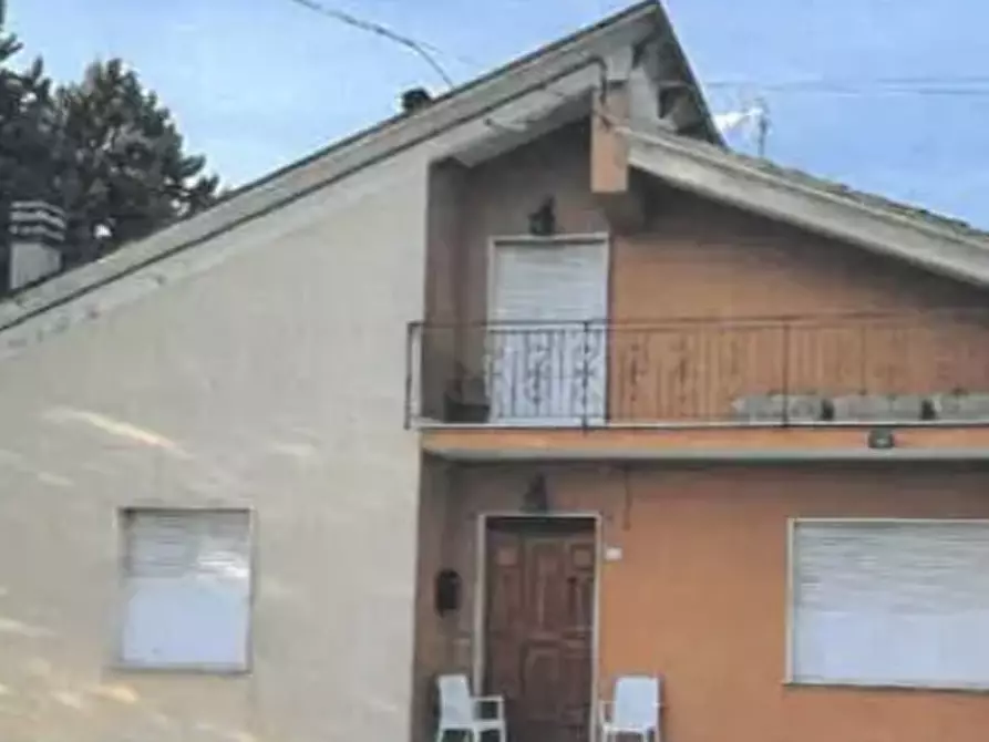 Immagine 8 di Casa indipendente in vendita  in Strada dei Magalotti a Frontone