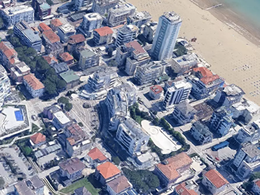 Immagine 10 di Negozio in vendita  in Piazza Giosuè Carducci a Jesolo