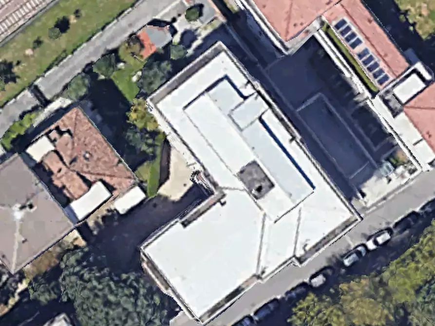 Immagine 8 di Negozio in vendita  in Via Grumelle  a Pradalunga