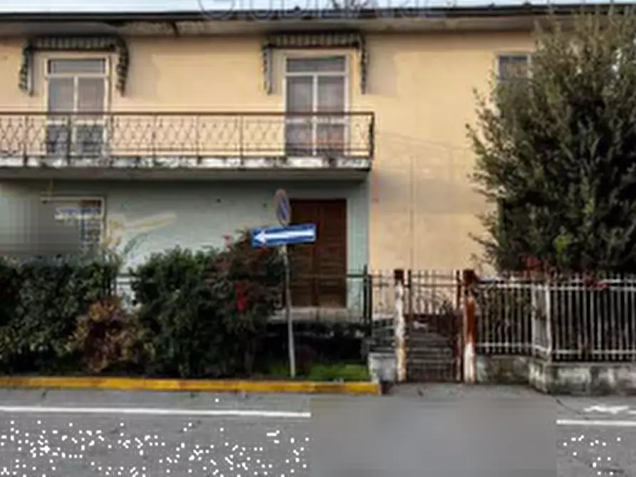 Immagine 1 di Porzione di casa in vendita  in Via Brescia a Leno