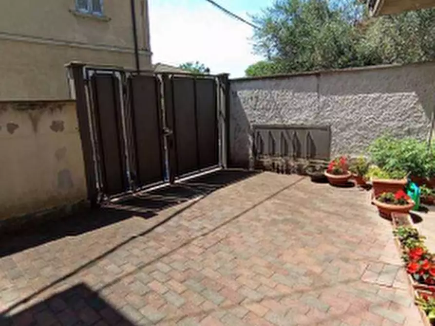 Immagine 4 di Appartamento in vendita  in Via Roma  a Casalzuigno