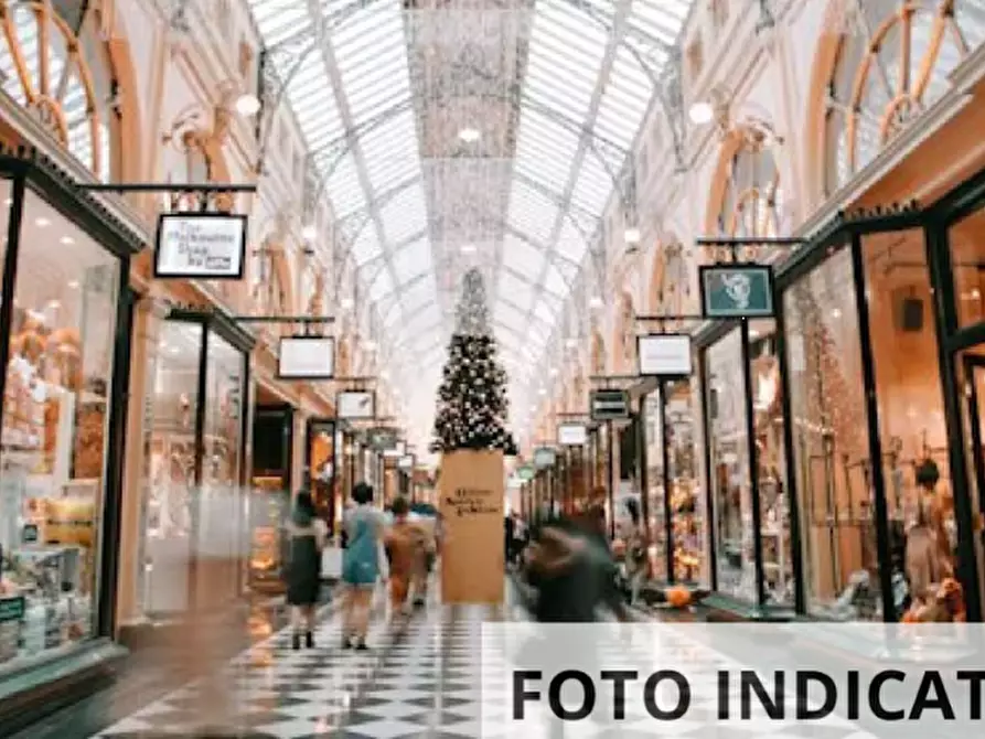 Immagine 4 di Negozio in vendita  in Via Giustino Fortuna a Paderno Dugnano