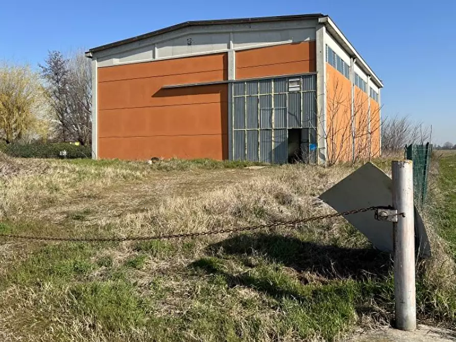 Immagine 1 di Capannone industriale in vendita  in Via Banzi Cento a Budrio