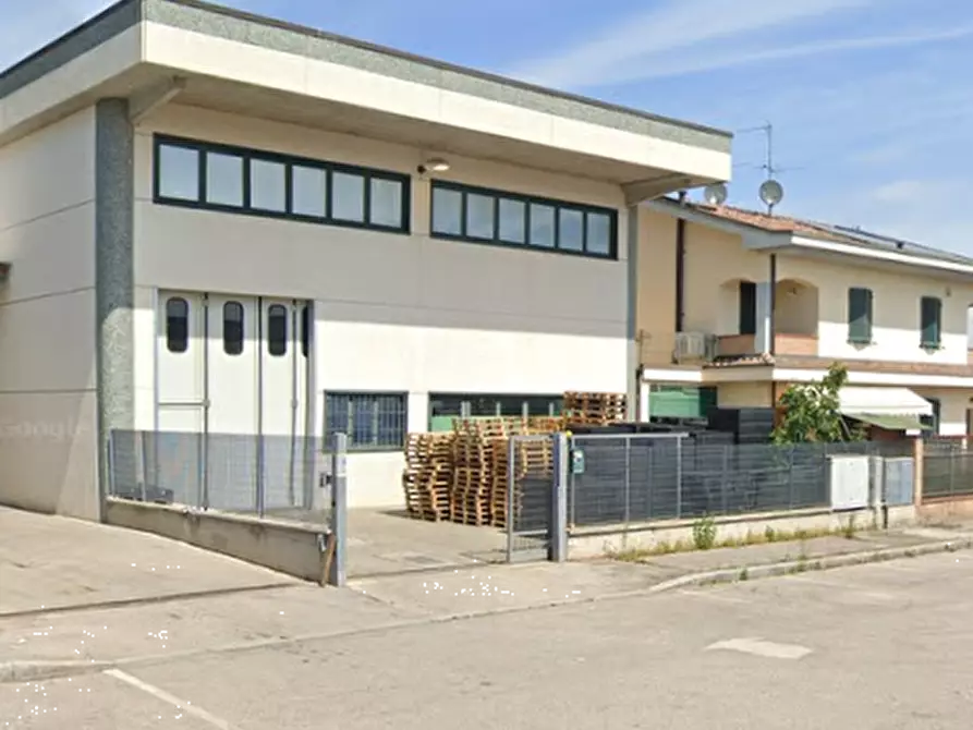 Immagine 3 di Capannone industriale in vendita  in Via Karlsruhe a Forli'