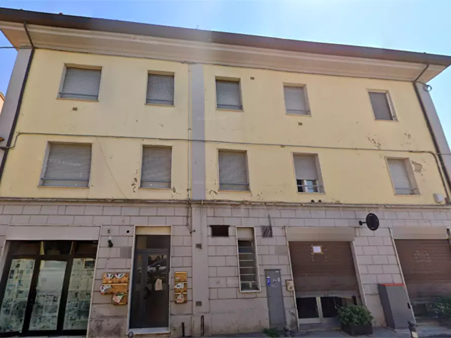 Immagine 2 di Negozio in vendita  in Via del Portonaccio a Forli'