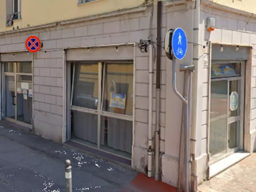 Immagine 4 di Negozio in vendita  in Via del Portonaccio a Forli'