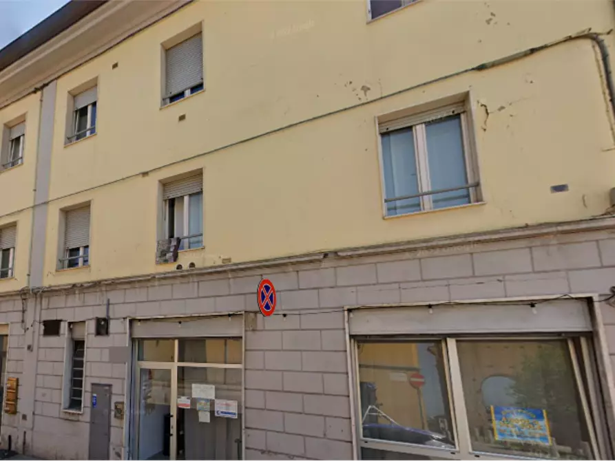 Immagine 6 di Negozio in vendita  in Via del Portonaccio a Forli'