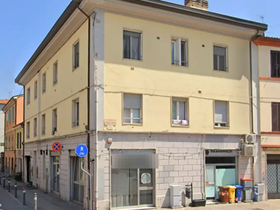 Immagine 11 di Negozio in vendita  in Via del Portonaccio a Forli'