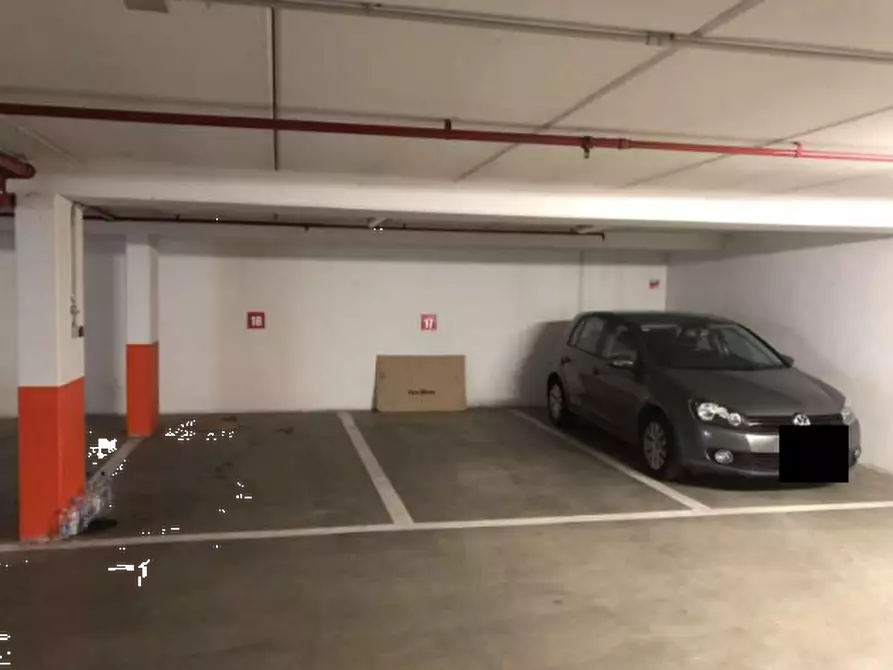Immagine 1 di Posto auto in vendita  in Via Francesco Daverio a Forli'