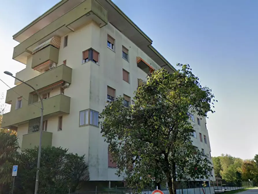 Immagine 3 di Appartamento in vendita  in Via Revedole a Pordenone