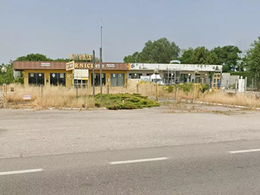 Immagine 1 di Capannone industriale in vendita  in Via Romea a Comacchio