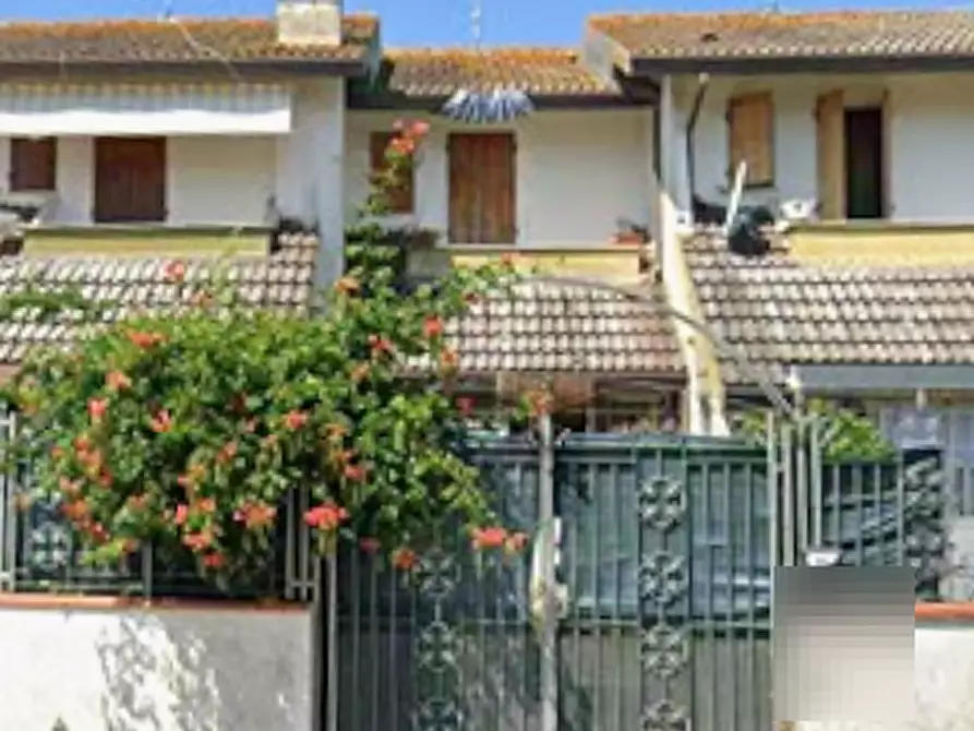 Immagine 2 di Villetta a schiera in vendita  in Via Venere a Comacchio