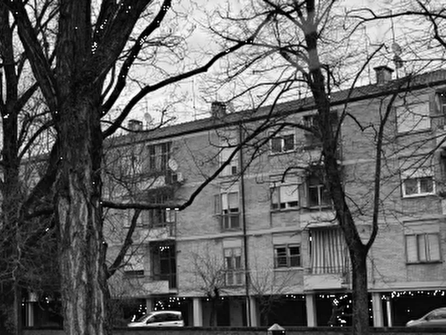 Immagine 2 di Appartamento in vendita  in Via Bentivoglio a Ferrara