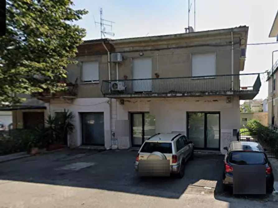 Immagine 7 di Negozio in vendita  in Via Della Fiera a Rimini