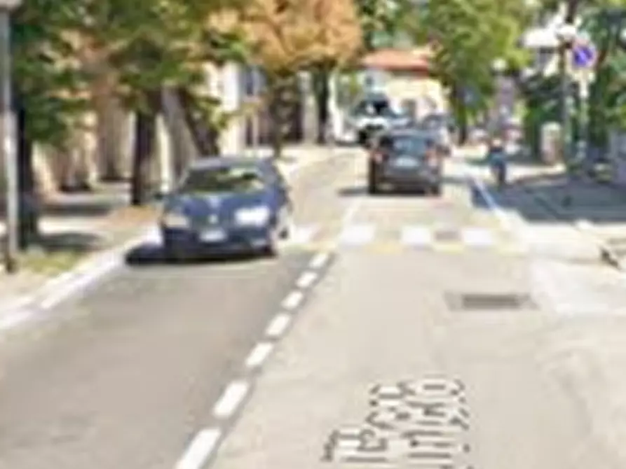 Immagine 9 di Negozio in vendita  in Via Della Fiera a Rimini