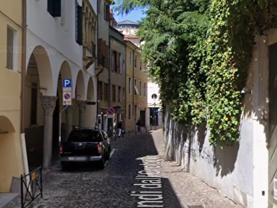 Immagine 13 di Negozio in vendita  in Via Dondi dall'Orologio a Abano Terme