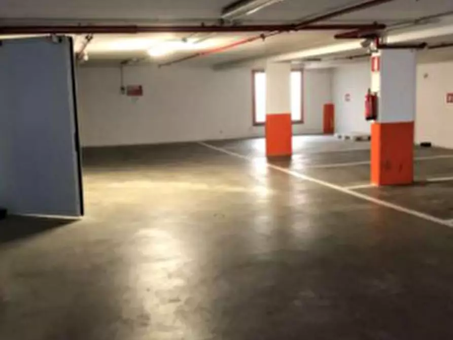 Immagine 12 di Posto auto in vendita  in Via Francesco Daverio  a Forli'