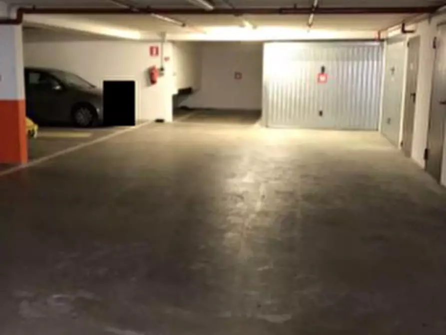 Immagine 13 di Posto auto in vendita  in Via Francesco Daverio  a Forli'
