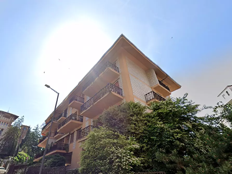 Immagine 2 di Appartamento in vendita  in Corso Milano a Asti