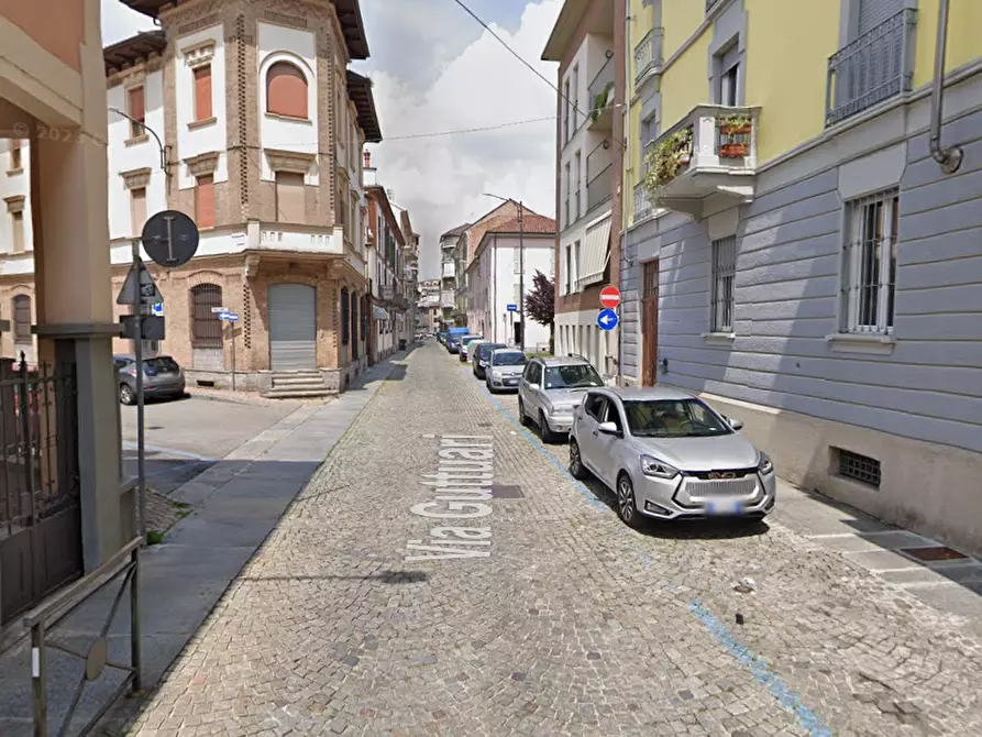Immagine 2 di Appartamento in vendita  in Via Guttuari a Asti
