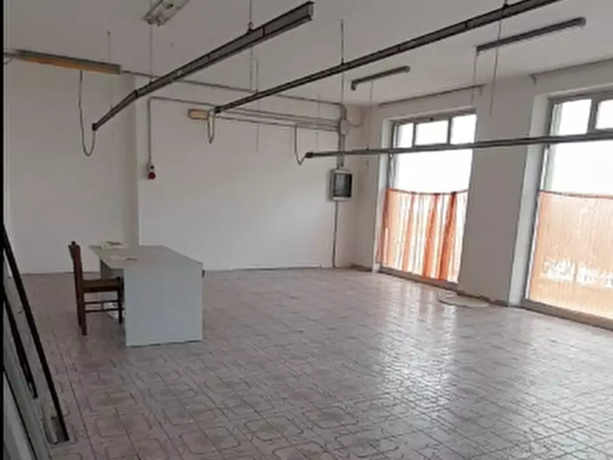 Immagine 4 di Laboratorio in vendita  in Via Giuseppe Verdi a Falerone