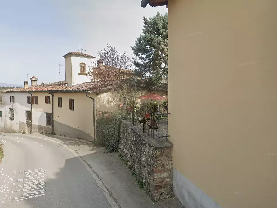Immagine 5 di Rustico / casale in vendita  in via Carcheri a Lastra A Signa