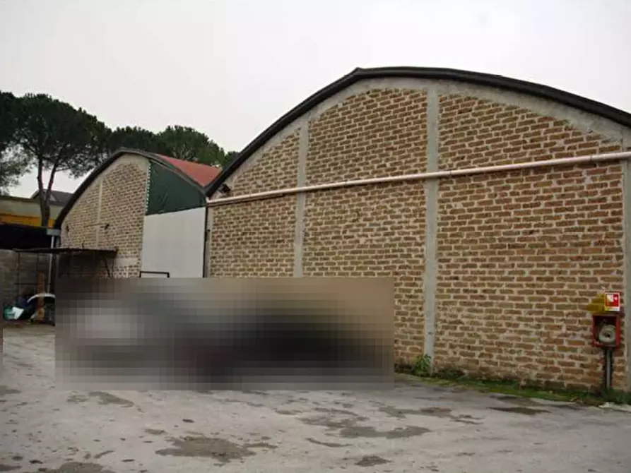 Immagine 1 di Capannone industriale in vendita  in Via Giovanni Agnelli a Campello Sul Clitunno