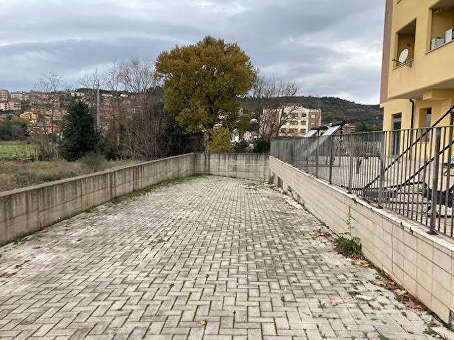 Immagine 15 di Stabile in vendita  in Via Dei Pioppi a Magione