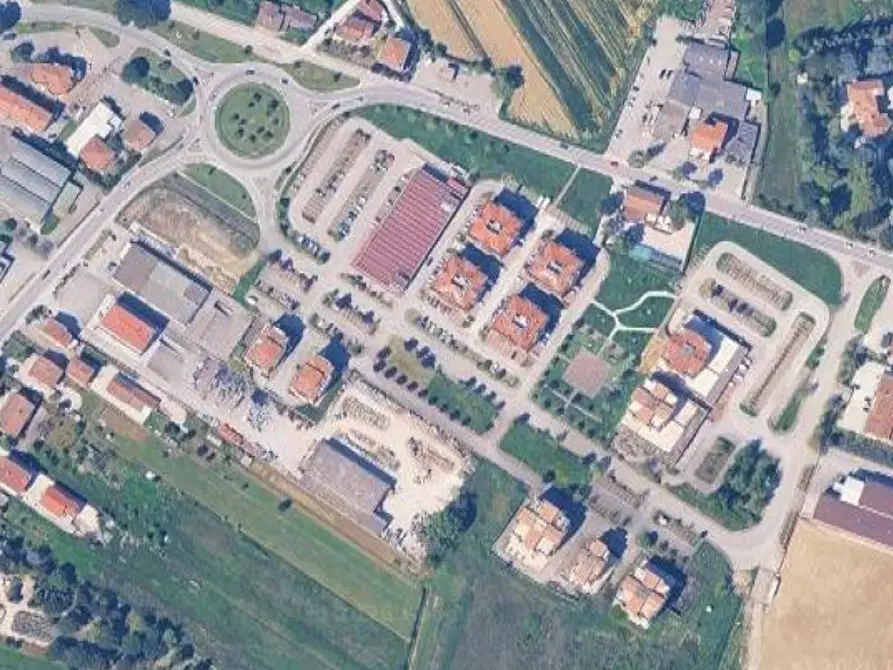 Immagine 22 di Stabile in vendita  in Via Dei Pioppi a Magione