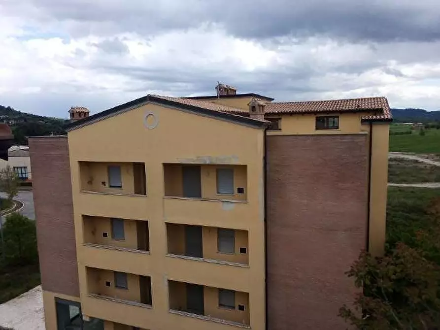 Immagine 7 di Stabile in vendita  in Via dei Pioppi a Magione