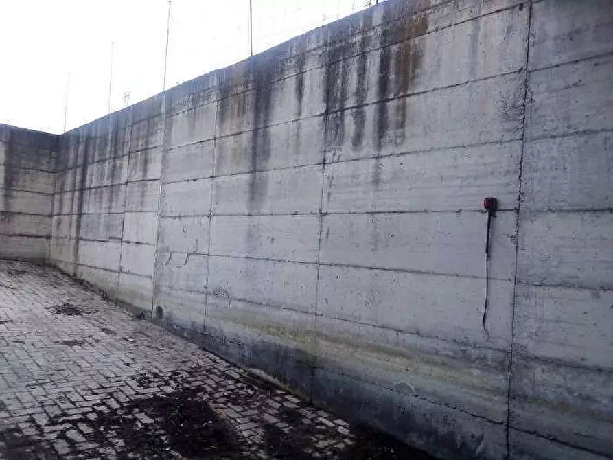 Immagine 12 di Stabile in vendita  in Via dei Pioppi a Magione