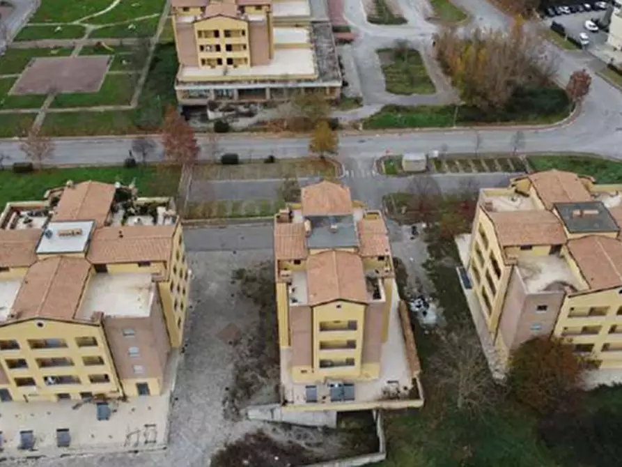 Immagine 18 di Stabile in vendita  in Via dei Pioppi a Magione