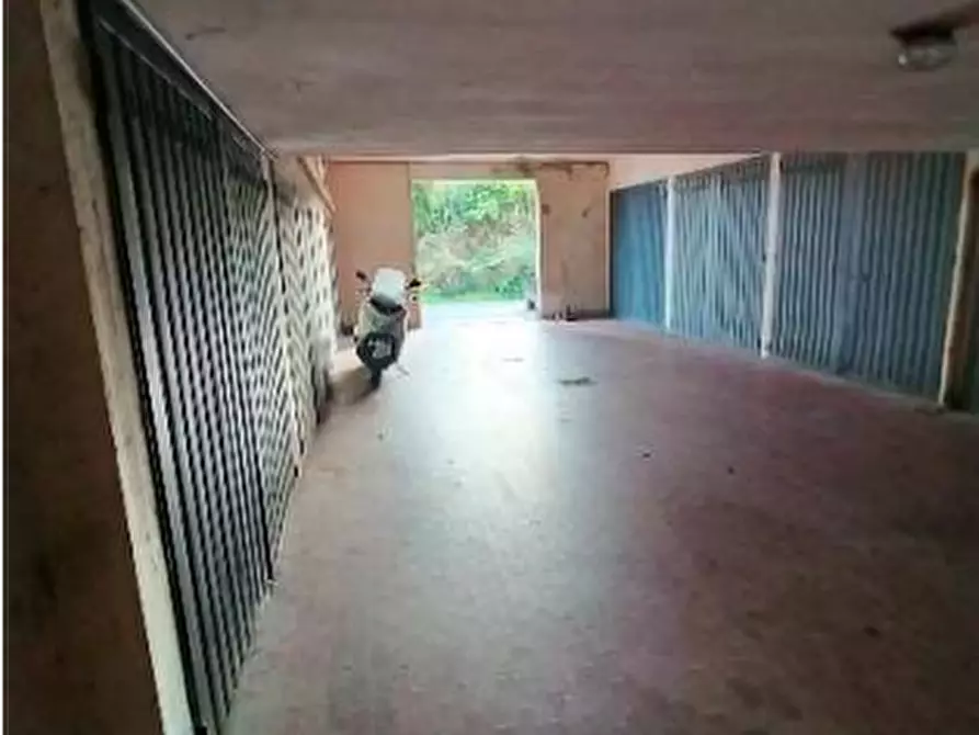 Immagine 10 di Appartamento in vendita  in Via Torricella a Impruneta