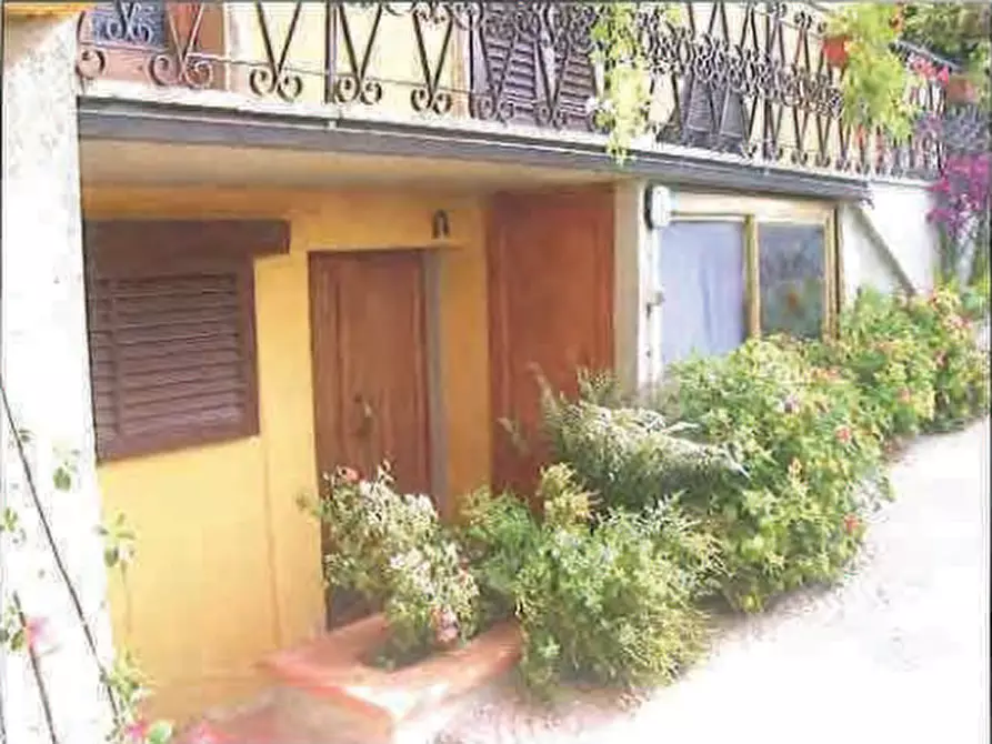 Immagine 3 di Appartamento in vendita  in Localita' Petrognano a Rufina