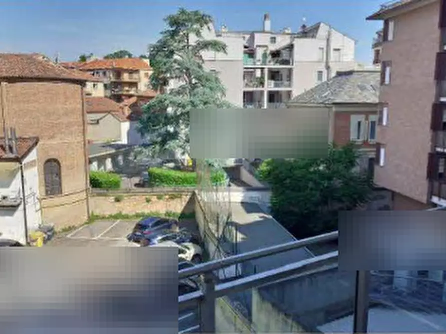 Immagine 5 di Appartamento in vendita  in Via Massimo D'Azeglio a Asti