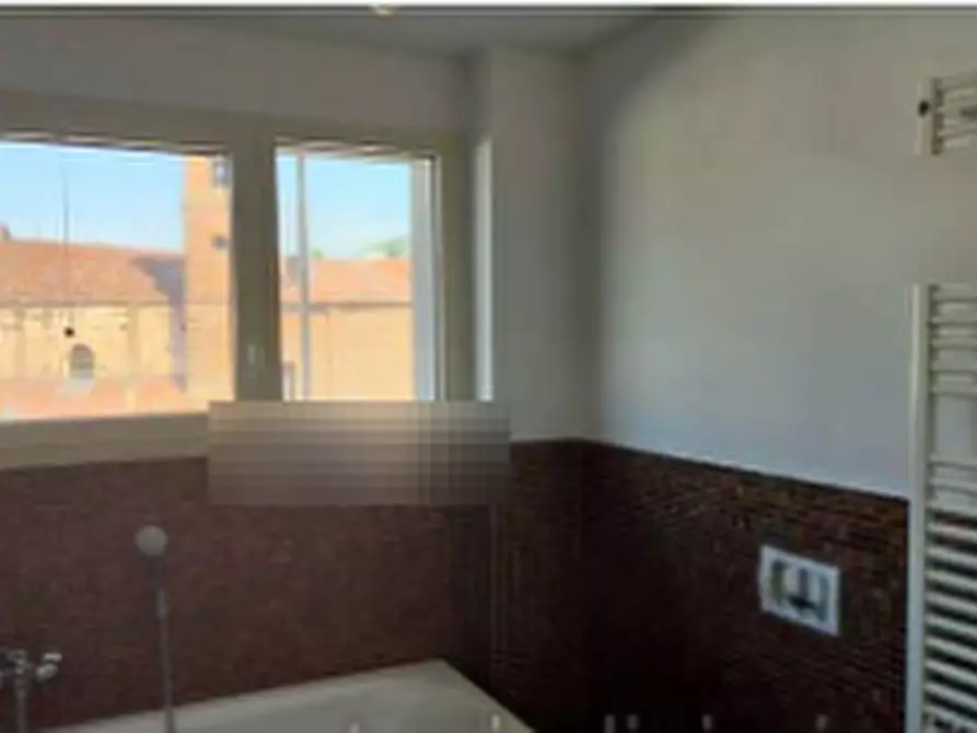 Immagine 5 di Appartamento in vendita  in Via Massimo D'Azeglio a Asti