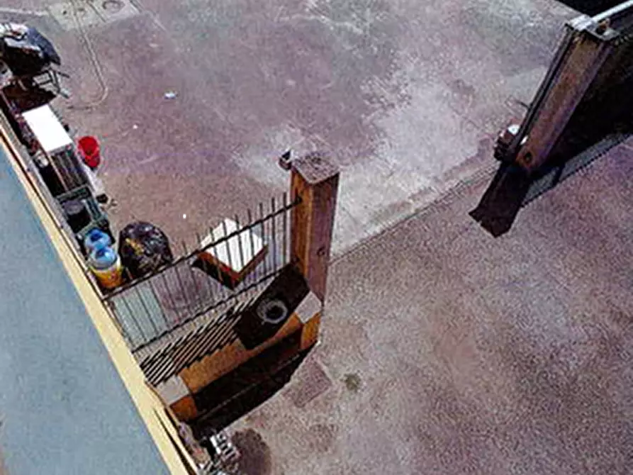 Immagine 7 di Negozio in vendita  in Via Olmini a Panicale