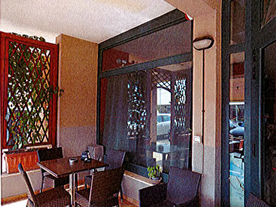 Immagine 5 di Negozio in vendita  in Via Olmini a Panicale