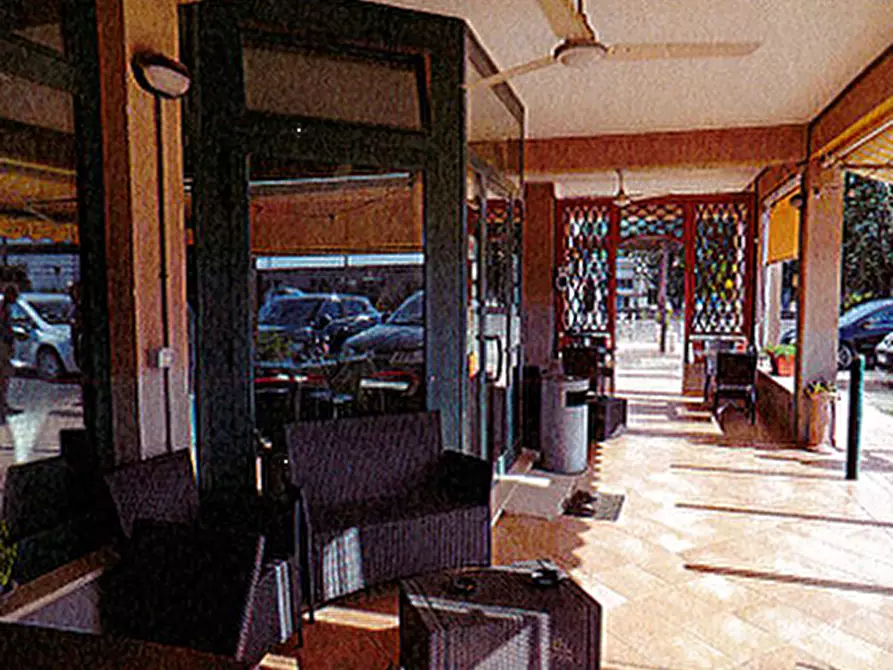 Immagine 6 di Negozio in vendita  in Via Olmini a Panicale