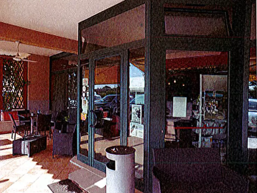 Immagine 7 di Negozio in vendita  in Via Olmini a Panicale