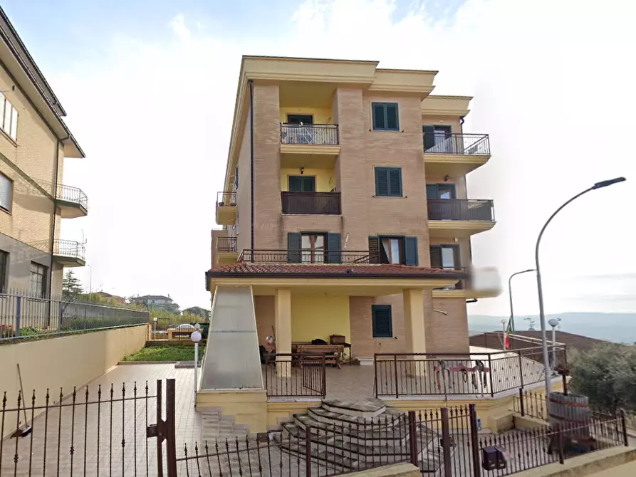 Immagine 1 di Appartamento in vendita  in Via Della Resistenza a Montegranaro