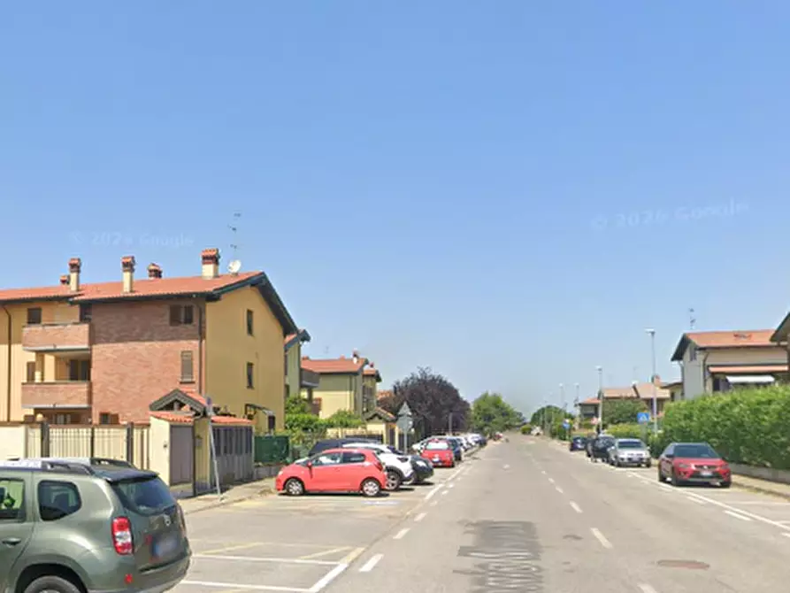 Immagine 11 di Appartamento in vendita  in Via Eugenio Montale a Certosa Di Pavia