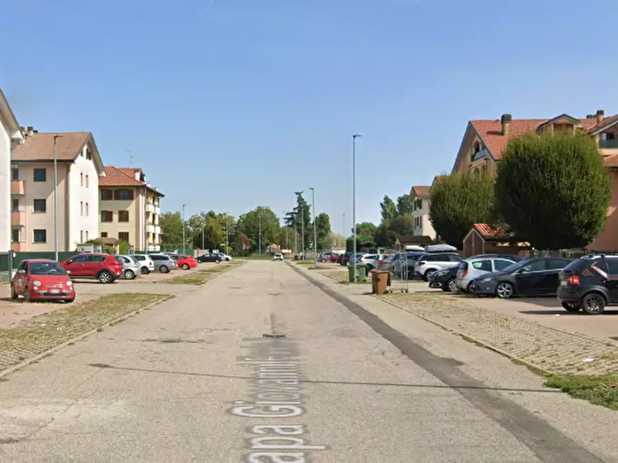 Immagine 10 di Appartamento in vendita  in Via Giovanni Paolo II a Landriano