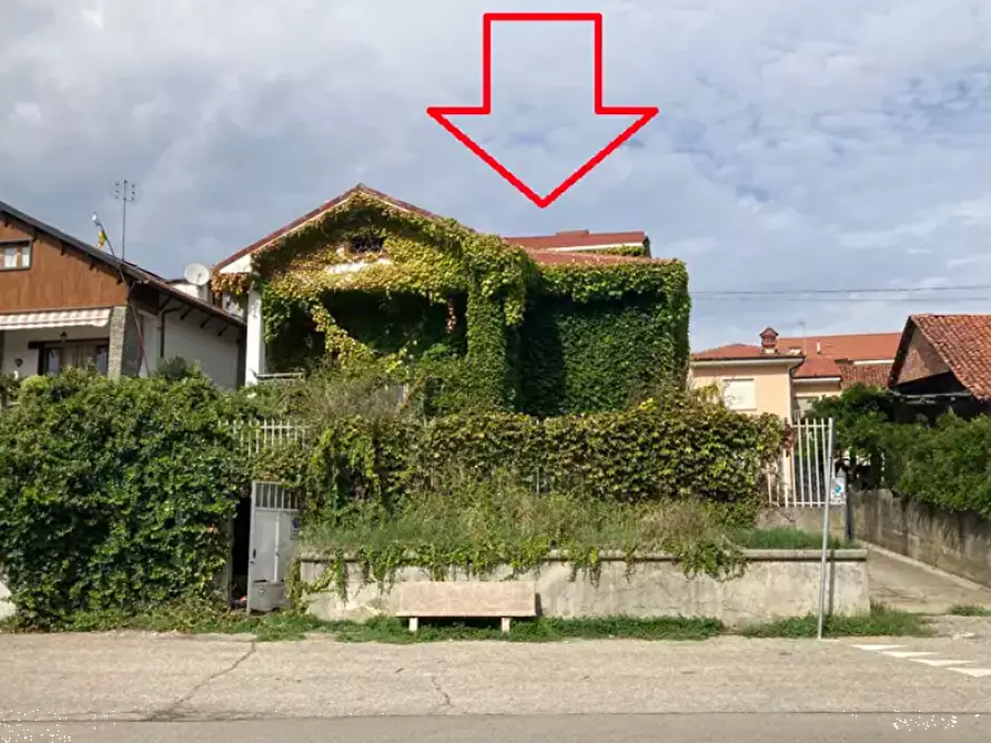 Immagine 1 di Villa in vendita  in Via Generale Como  a Villastellone