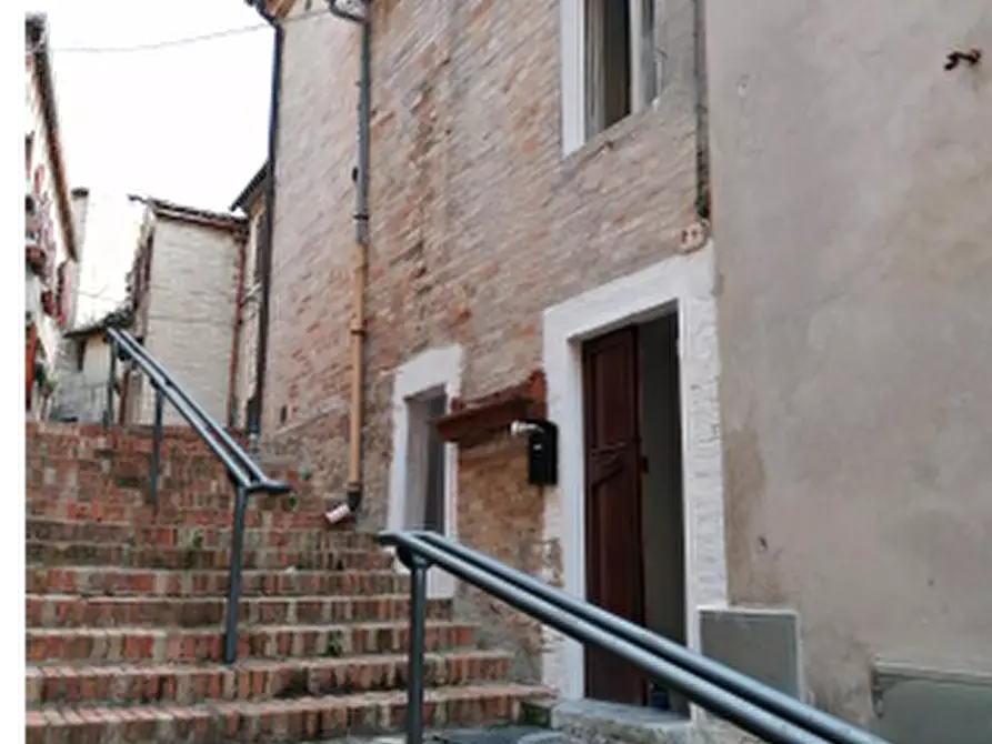 Immagine 1 di Casa indipendente in vendita  in Vicolo del Gambero a Petritoli