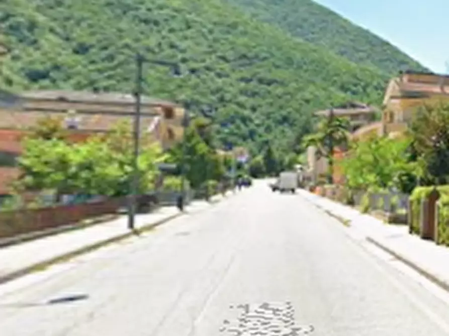 Immagine 3 di Appartamento in vendita  in Via Dante Alighieri a Piobbico