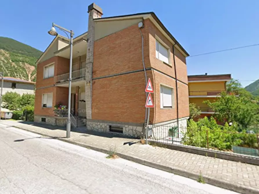 Immagine 14 di Appartamento in vendita  in Via Dante Alighieri a Piobbico