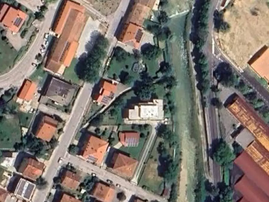 Immagine 19 di Appartamento in vendita  in Via Dante Alighieri a Piobbico