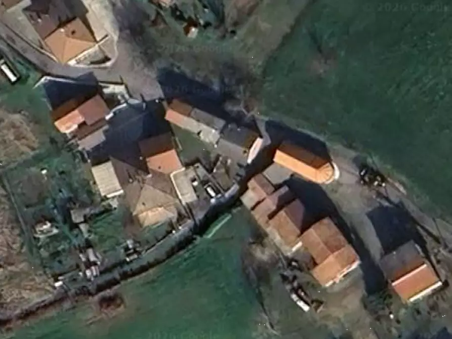 Immagine 12 di Porzione di casa in vendita  in Via Dei Martiri a Palagano