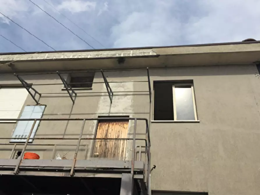 Immagine 8 di Laboratorio in vendita  in Via Giuseppe Parini a Gorgonzola